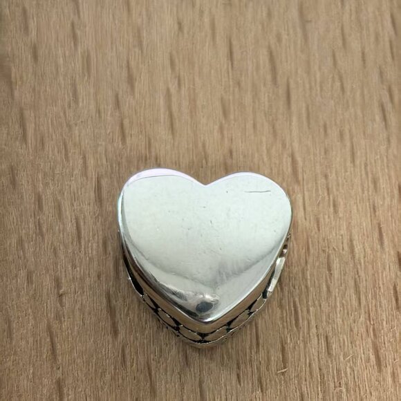 Pandora Vatican Exclusive Travel Heart Charm Pendant, S925 Silver Bracelets - Picture 2 of 4